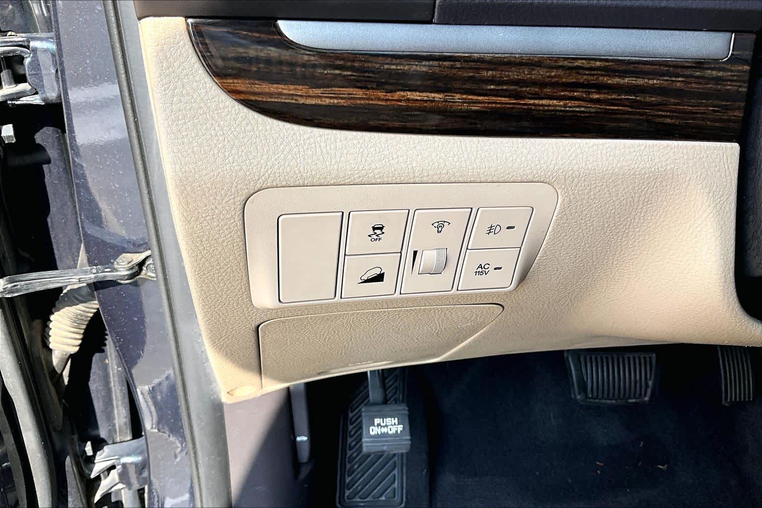 2012 Hyundai Santa Fe Limited Pacific Blue Pearl at Lexus Southwest Houston