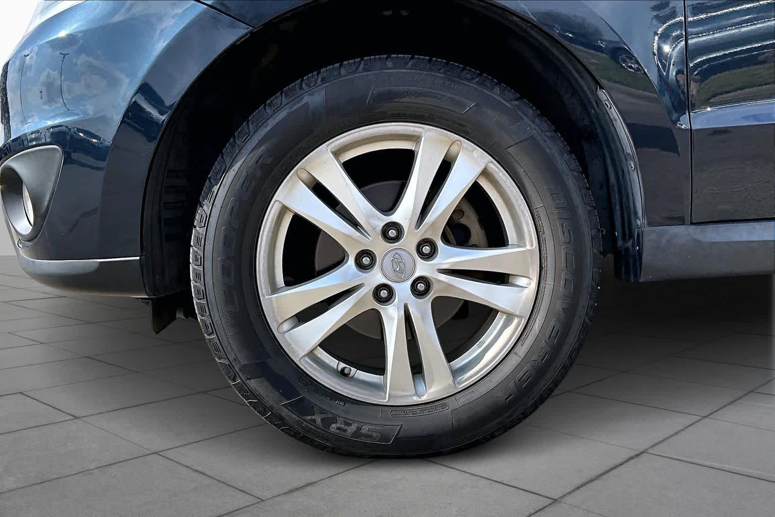 2012 Hyundai Santa Fe Limited Pacific Blue Pearl at Lexus Southwest Houston