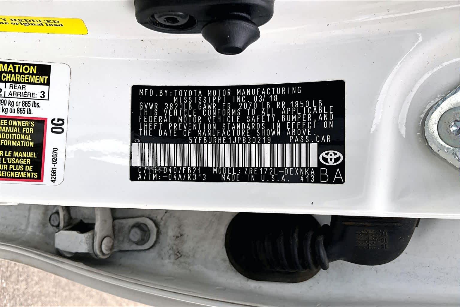 2018 Toyota Corolla LE Super White at AutoNation USA Katy
