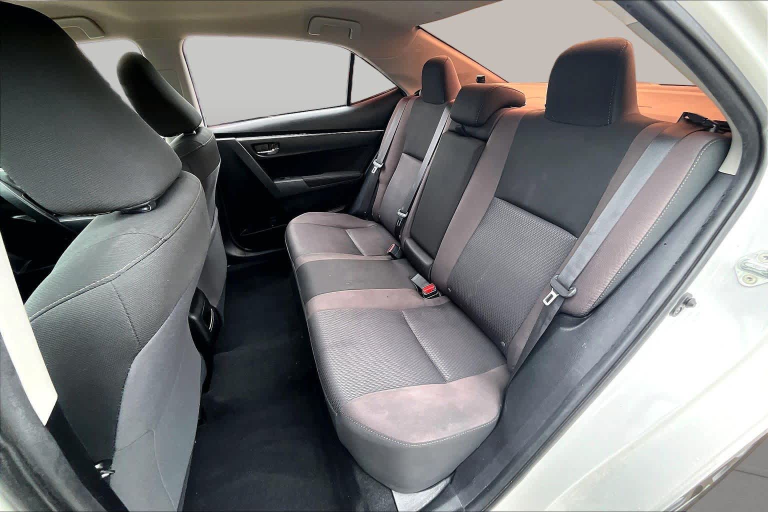 2018 Toyota Corolla LE Super White at AutoNation USA Katy