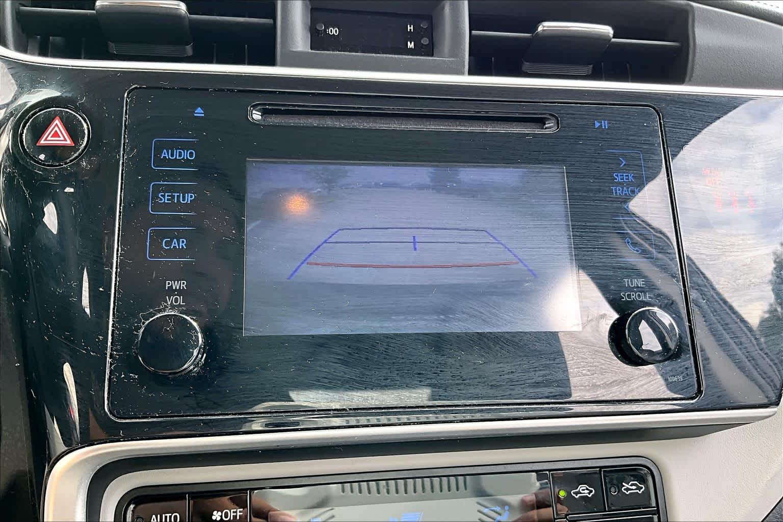 2018 Toyota Corolla photo 25 of 35