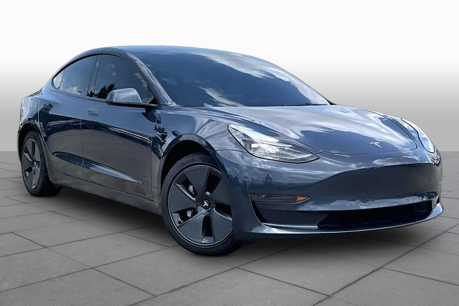 2023 Tesla Model 3 - 1