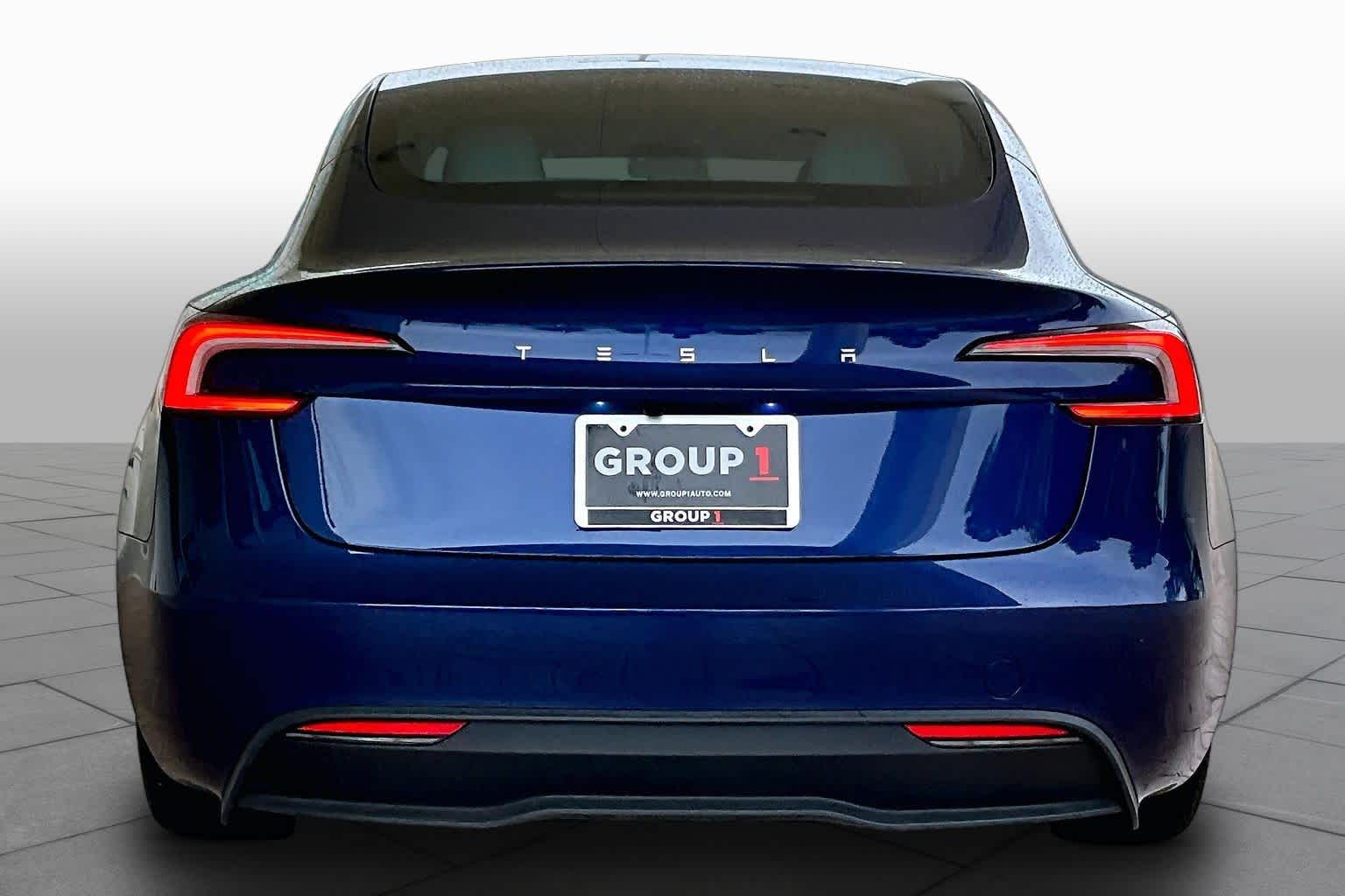 2025 Tesla Model 3 Long Range - 3