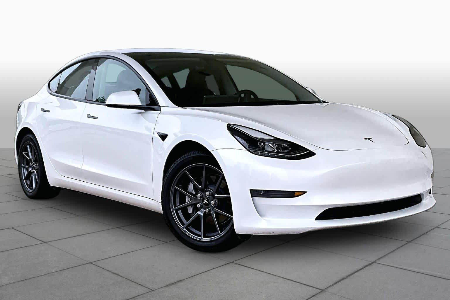 2023 Tesla Model 3 - 1