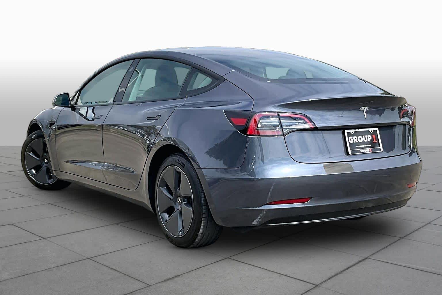 2023 Tesla Model 3 photo 9 of 33