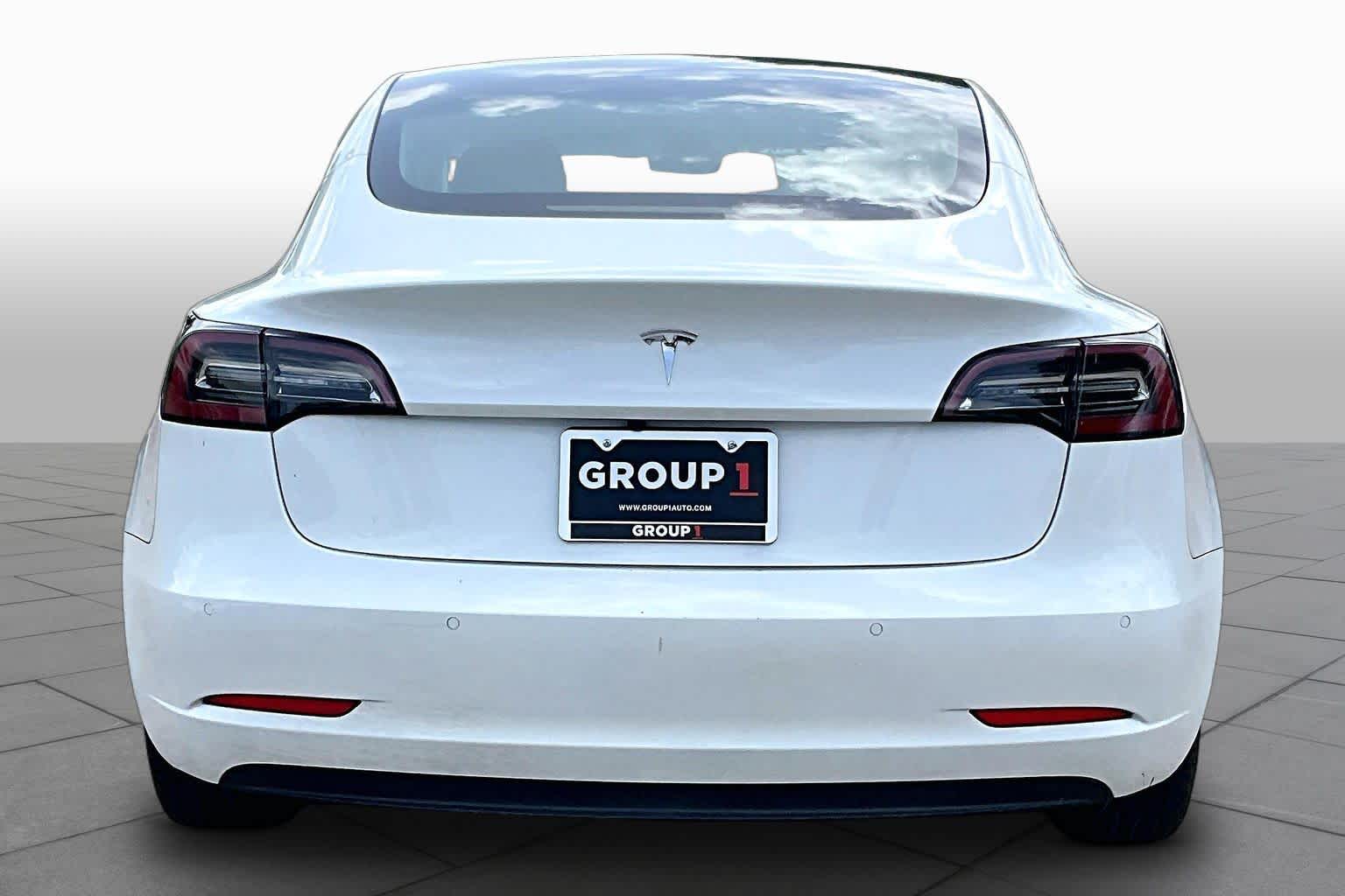 2022 Tesla Model 3 - 3