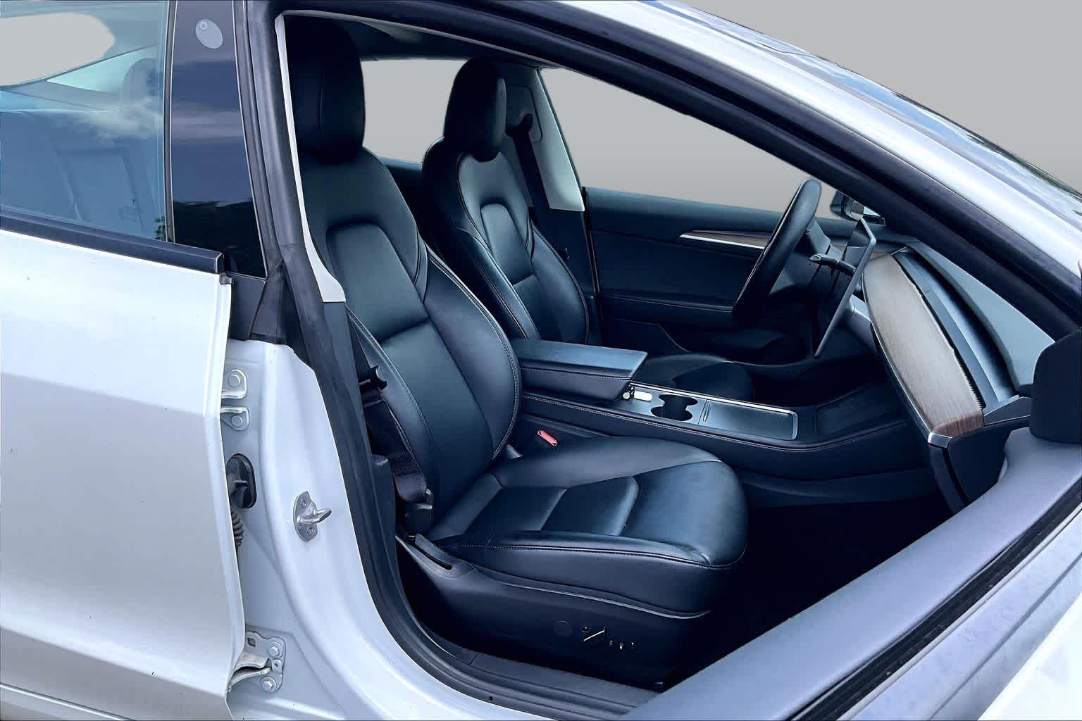 2022 Tesla Model 3 - 7