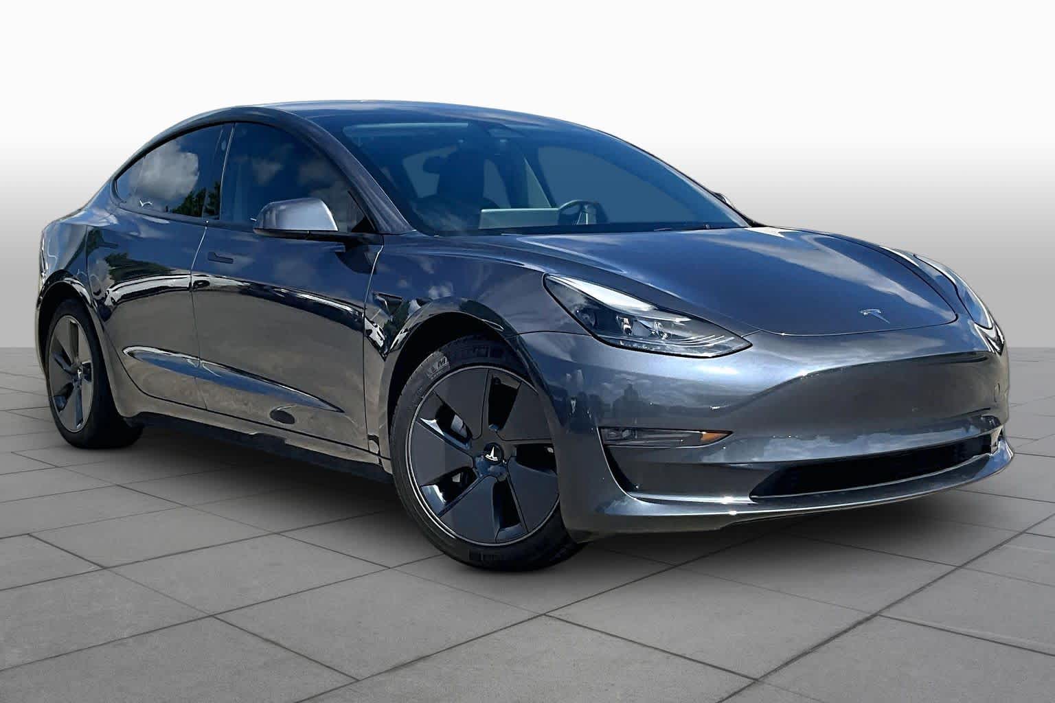 2023 Tesla Model 3 - 1