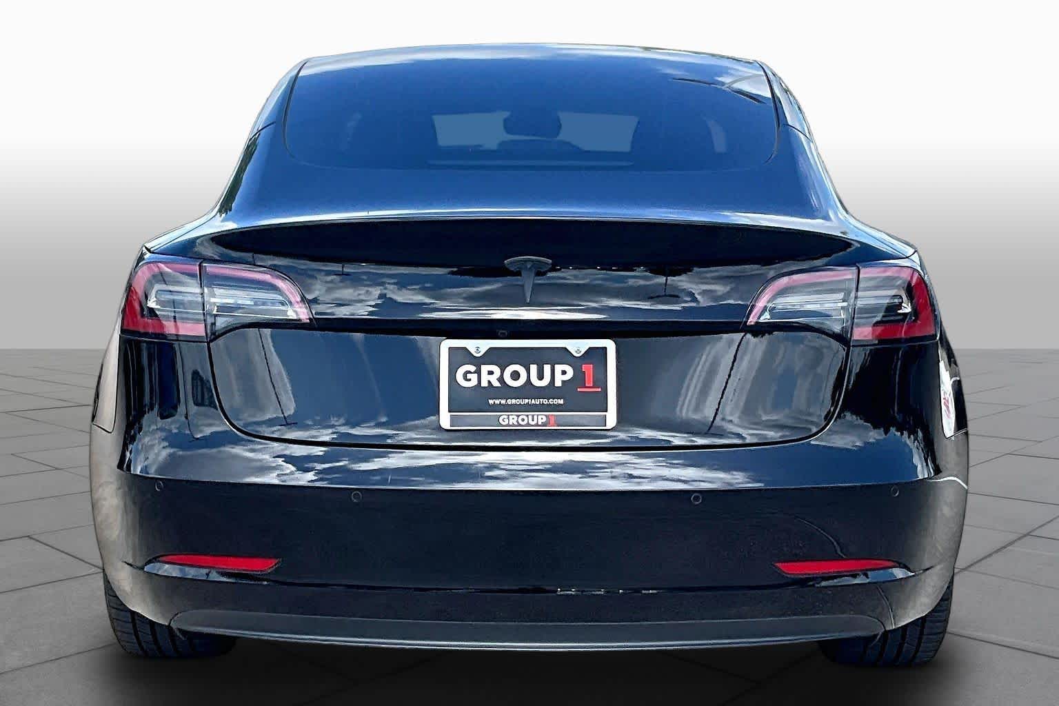 2022 Tesla Model 3 - 3