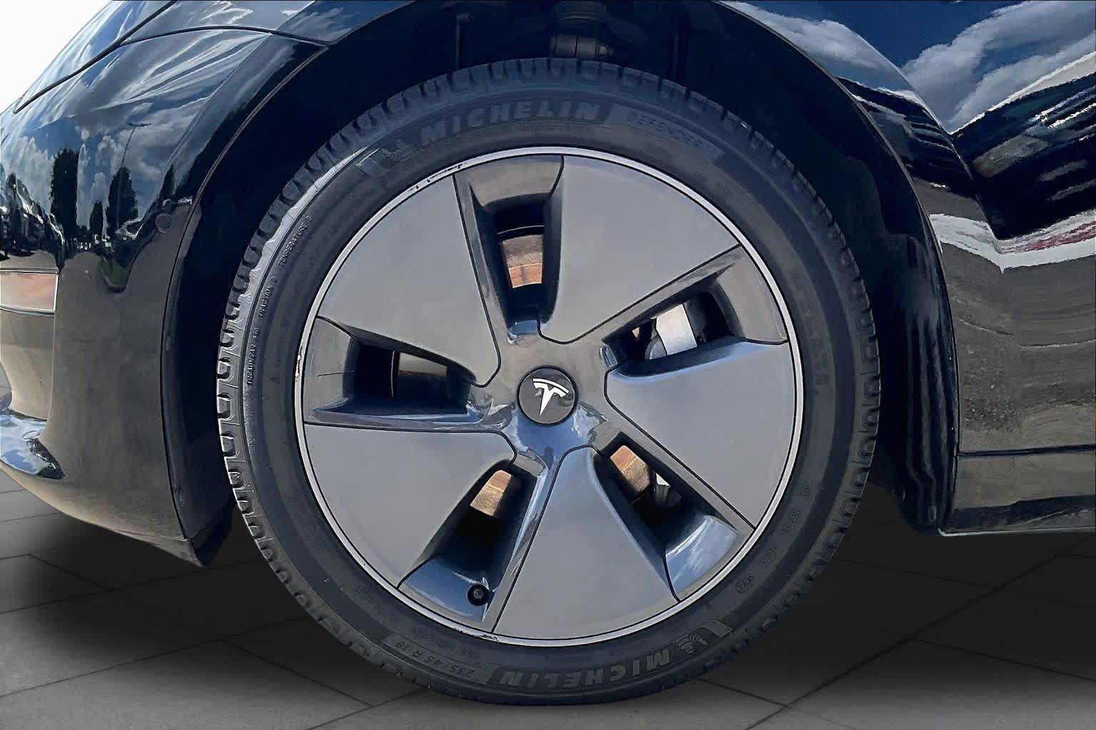 2022 Tesla Model 3 - 8