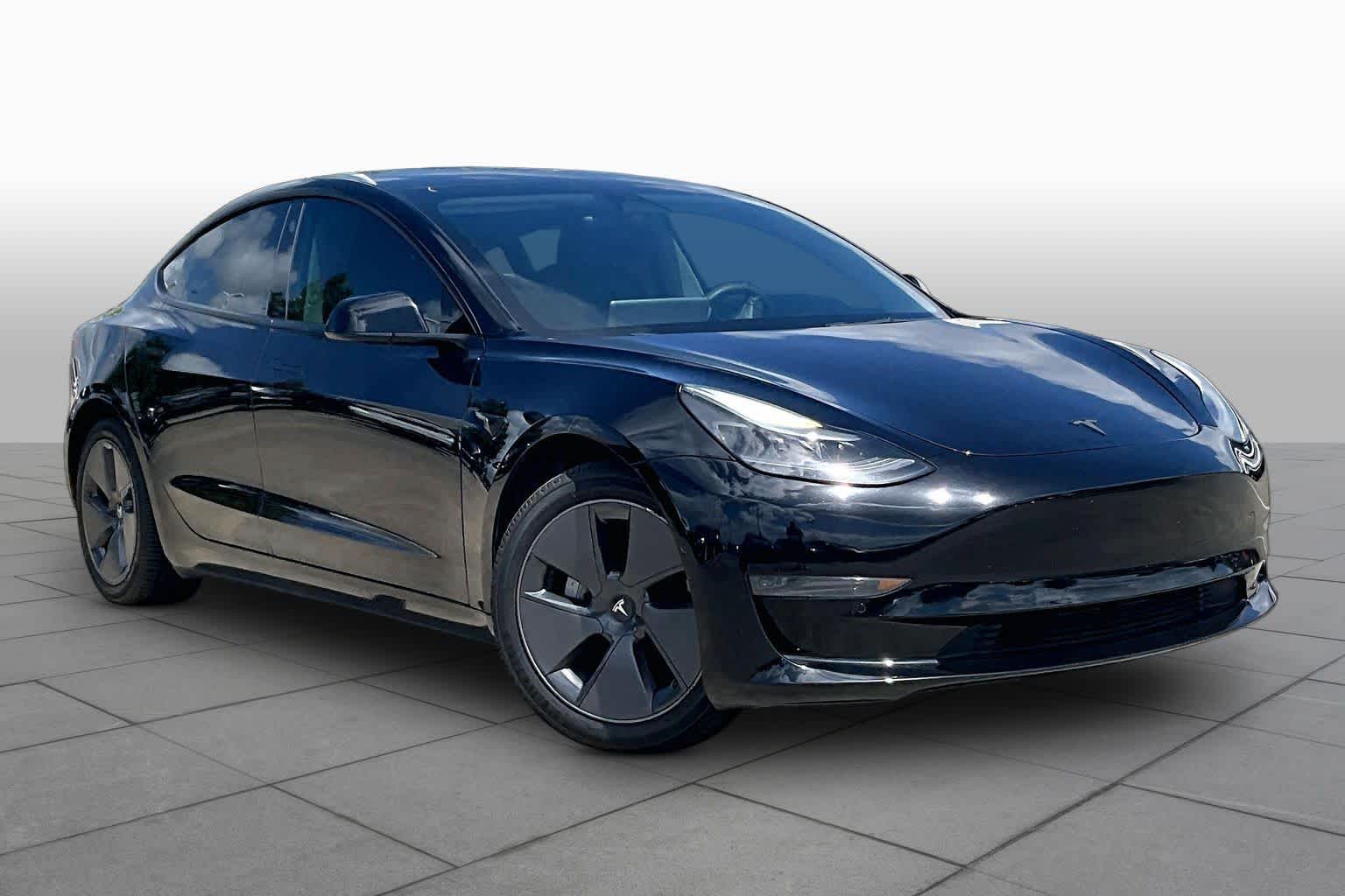 2022 Tesla Model 3 - 1