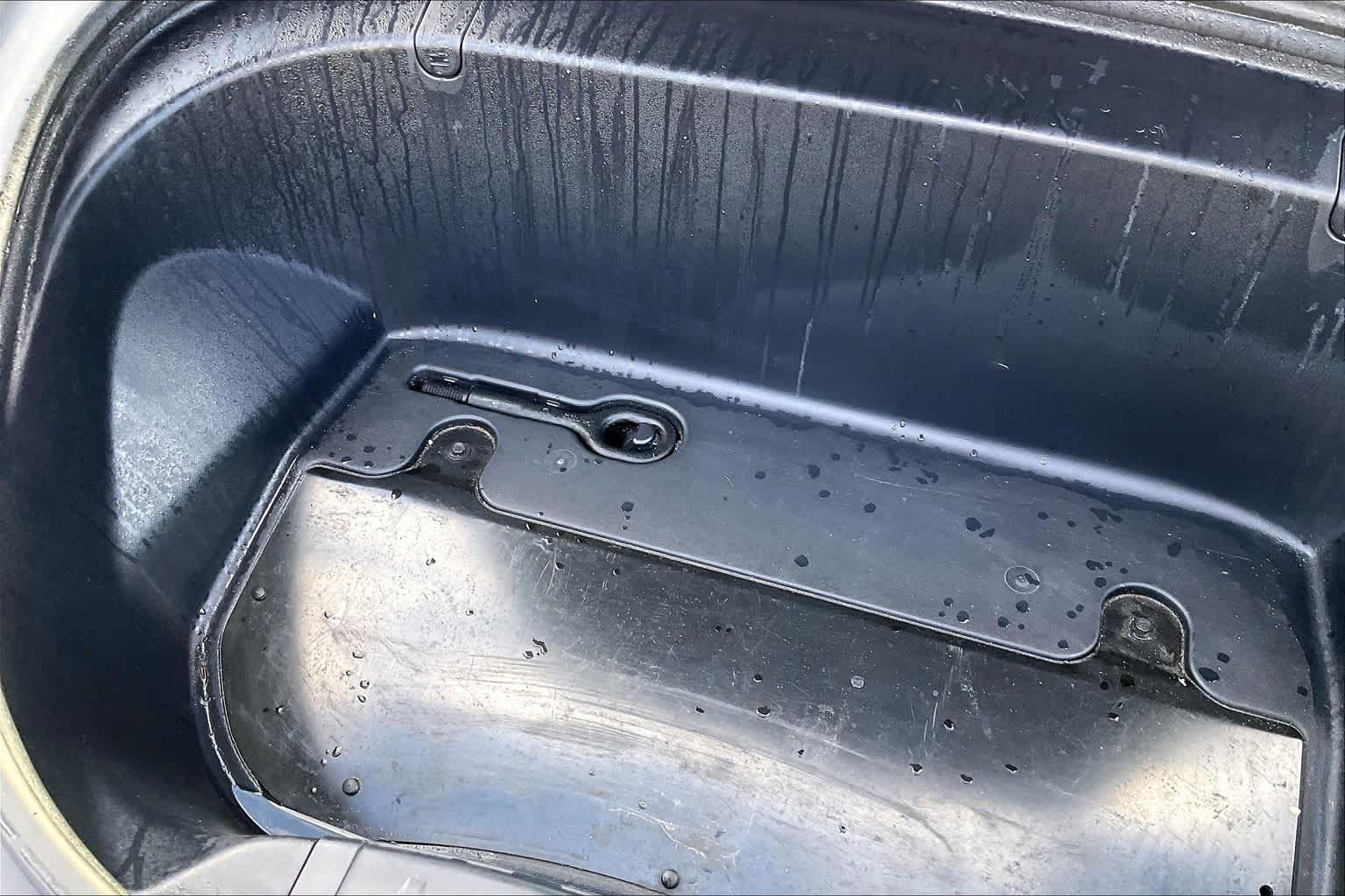 2019 Tesla Model 3 photo 29 of 33
