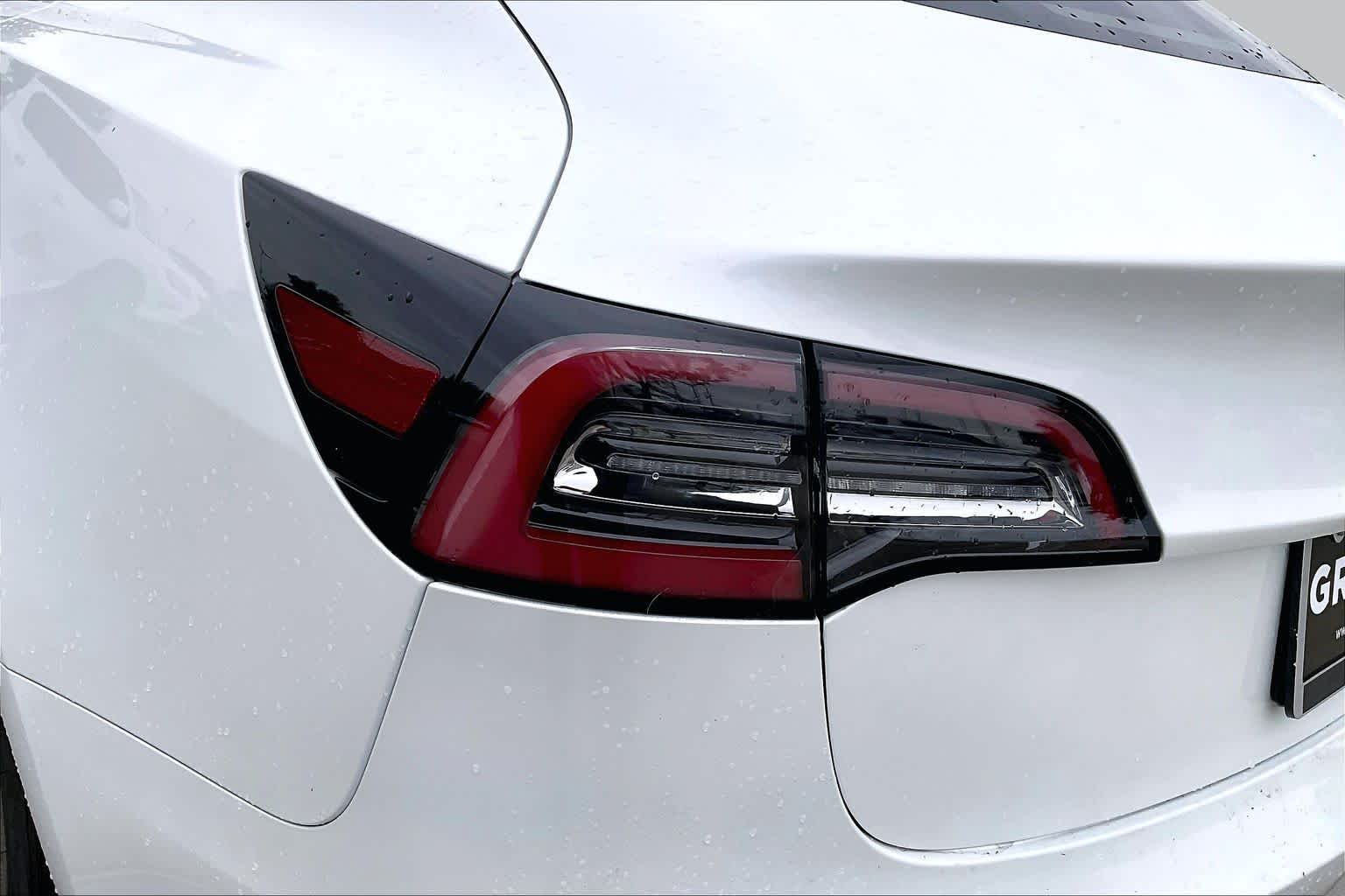 2023 Tesla Model 3 photo 25 of 33