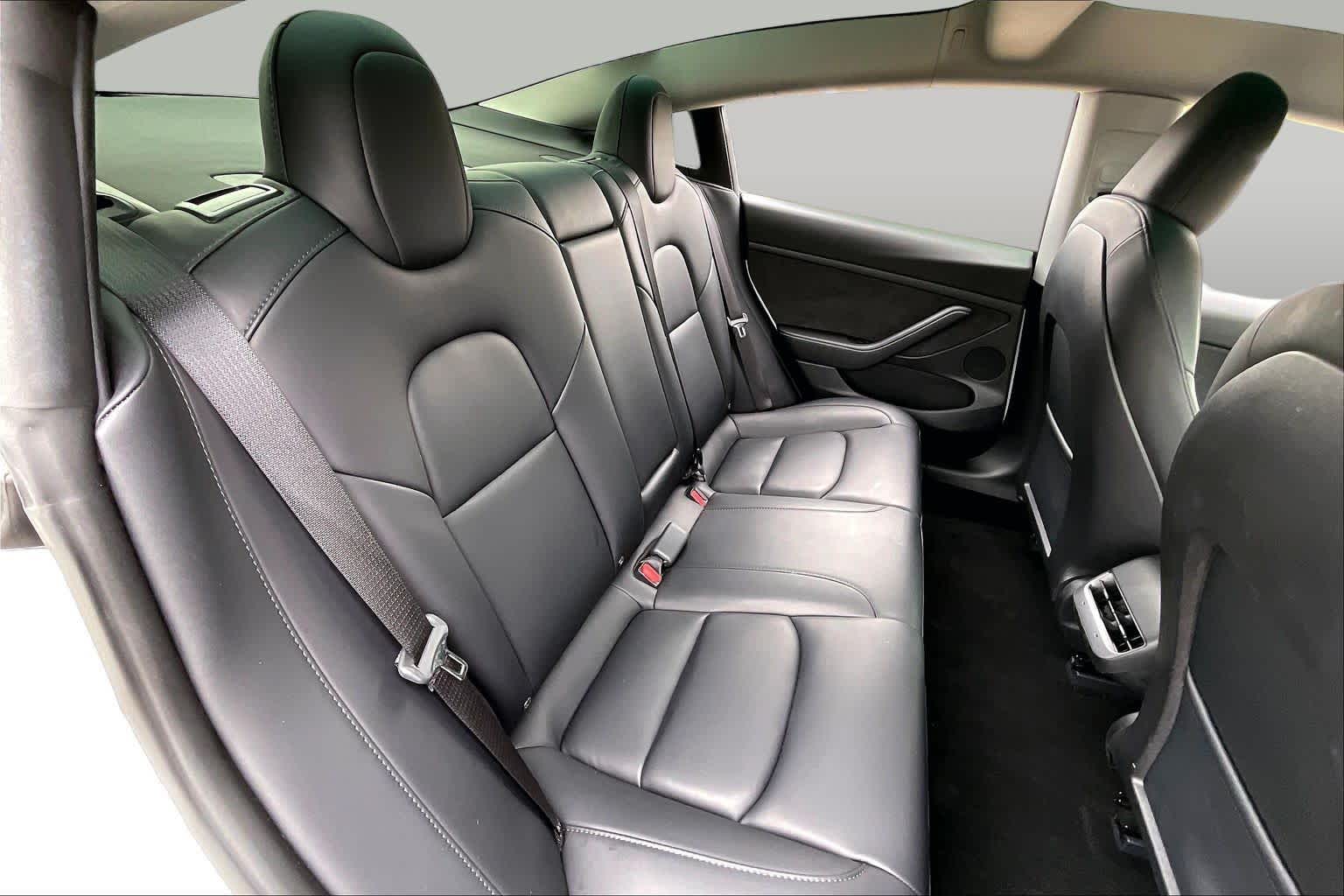 2023 Tesla Model 3 photo 16 of 33