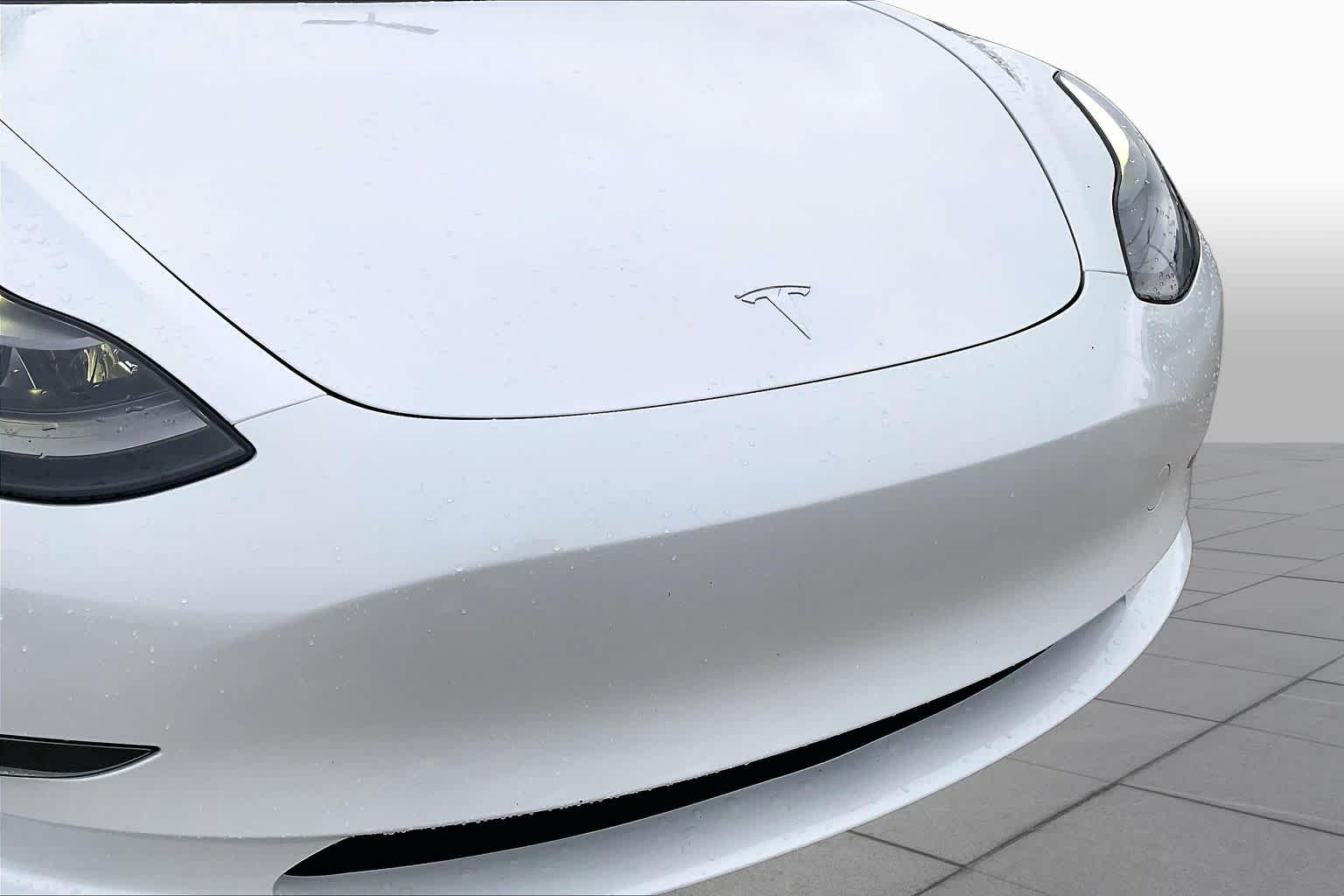 2023 Tesla Model 3 photo 26 of 33