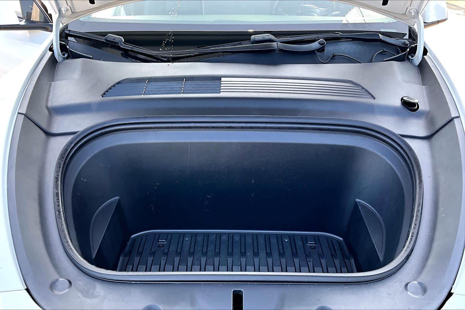 2021 Tesla Model Y Long Range Pearl White Multi-Coat at Auto Boutique Texas