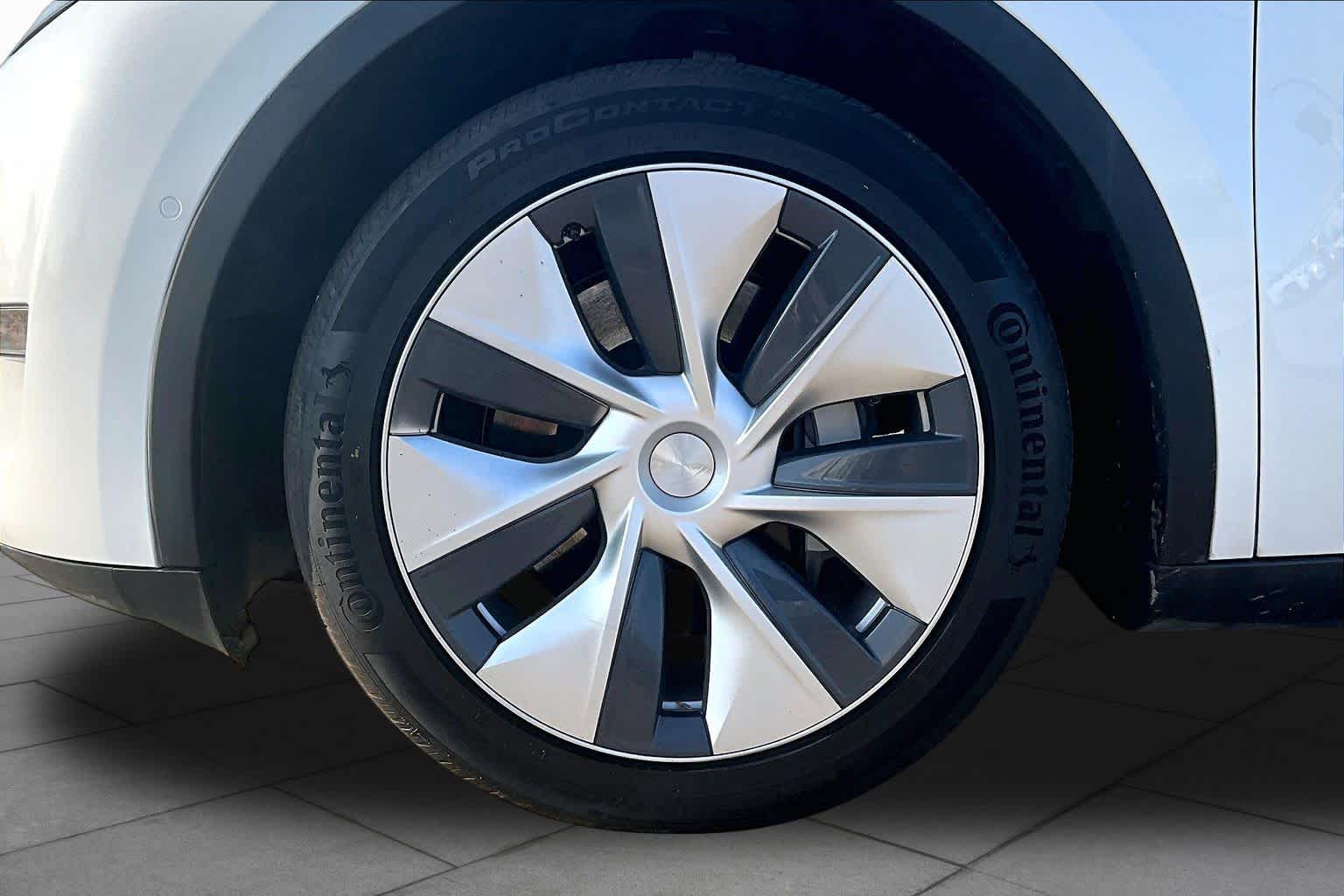 2021 Tesla Model Y Long Range Pearl White Multi-Coat at Auto Boutique Texas