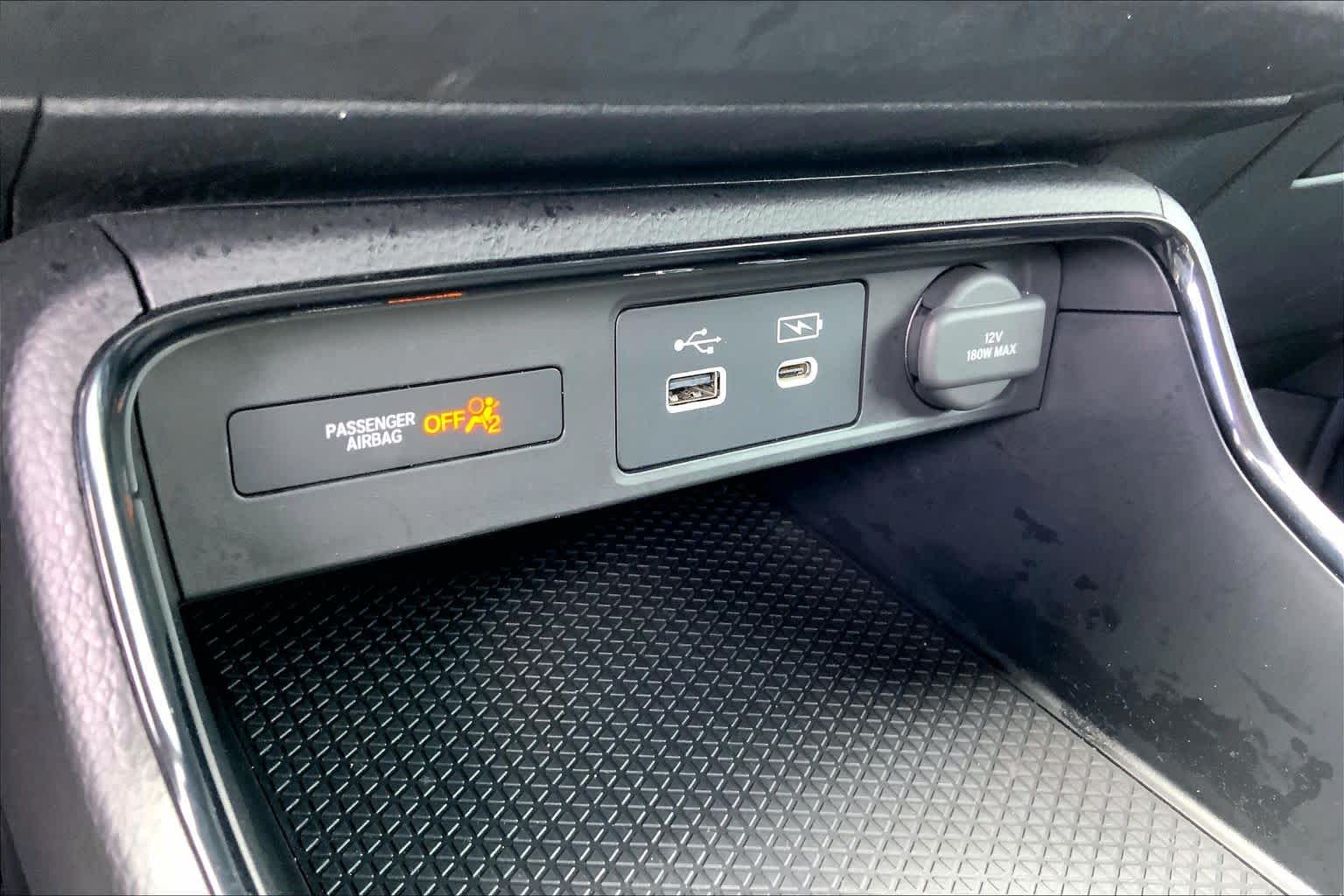 2025 Honda CR-V photo 34 of 36