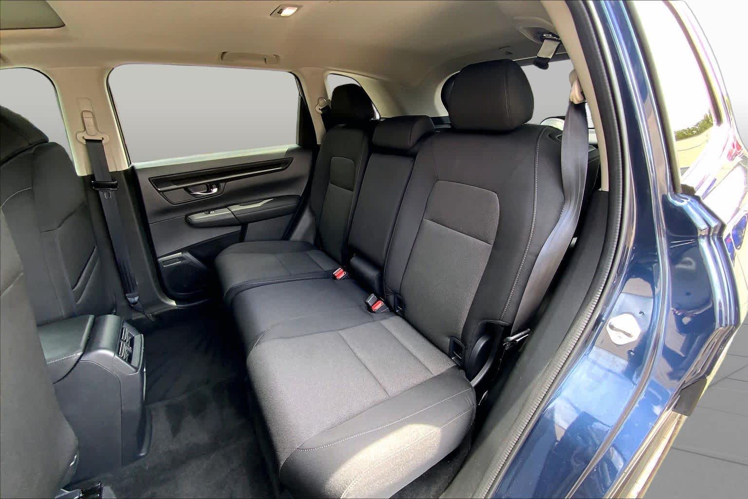 2025 Honda CR-V photo 21 of 36