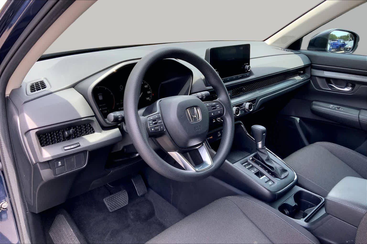 2025 Honda CR-V photo 18 of 36