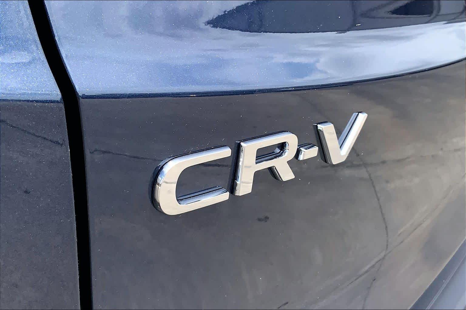 2025 Honda CR-V photo 10 of 36