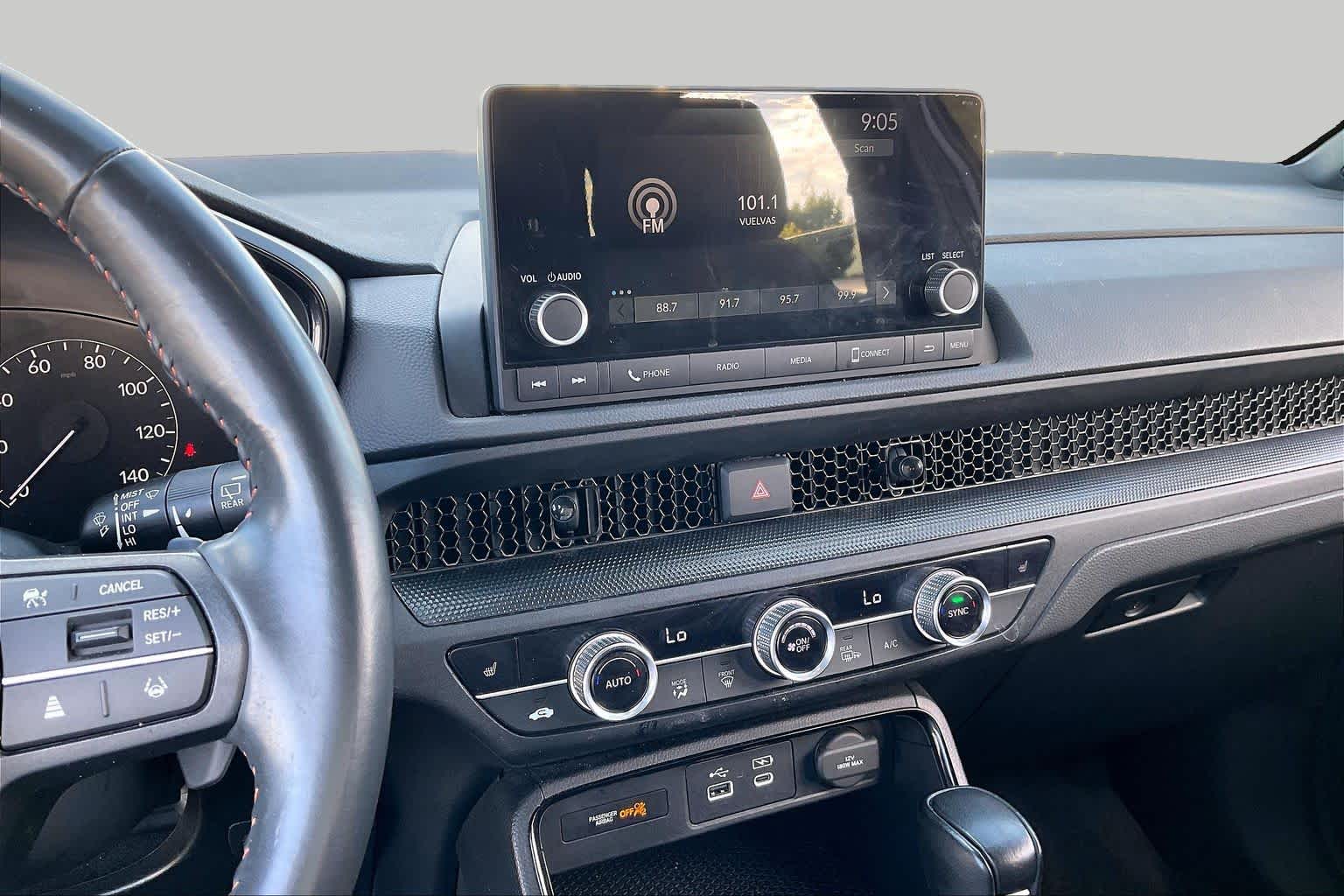 2023 Honda CR-V Hybrid photo 7 of 36