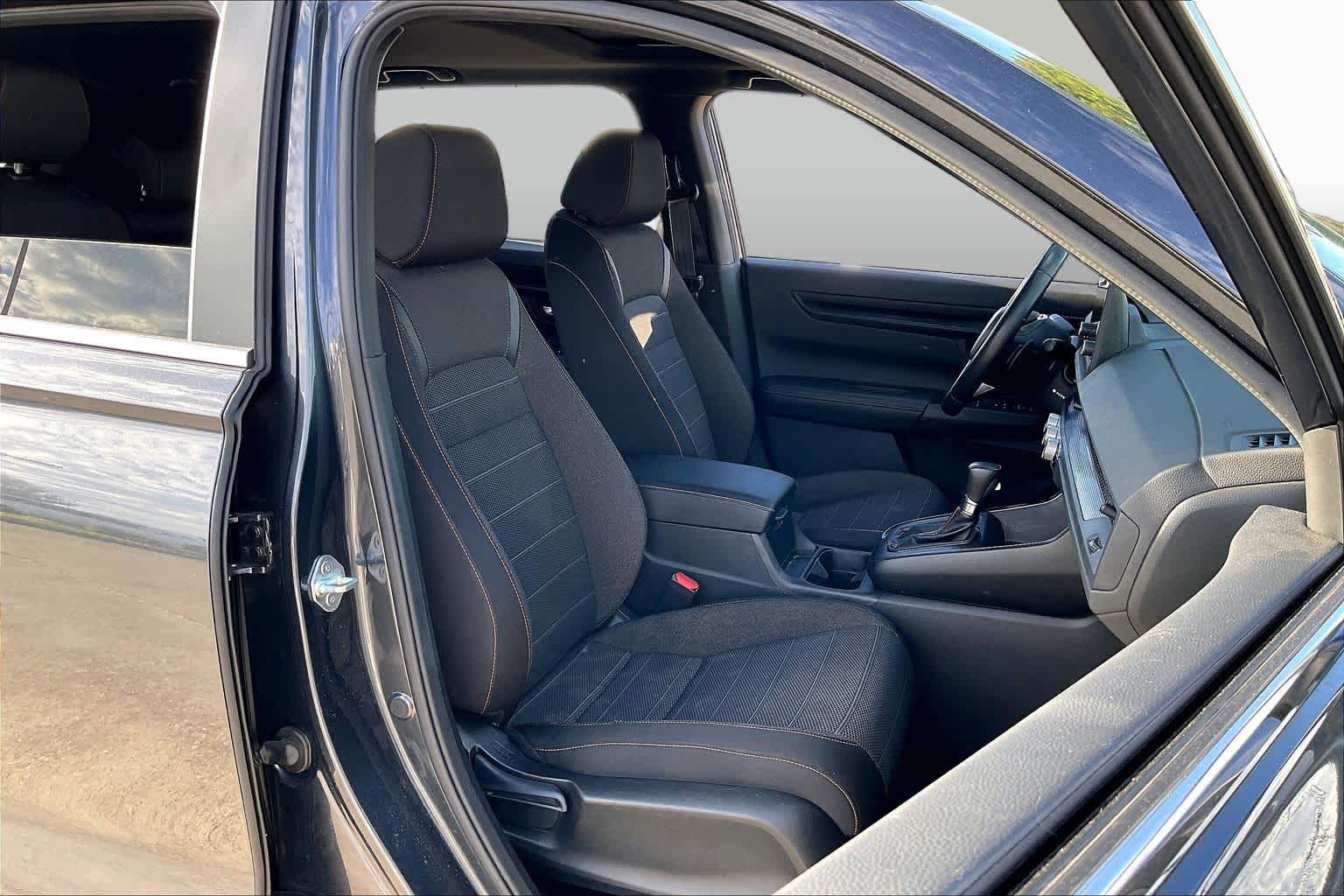 2023 Honda CR-V Hybrid photo 9 of 36