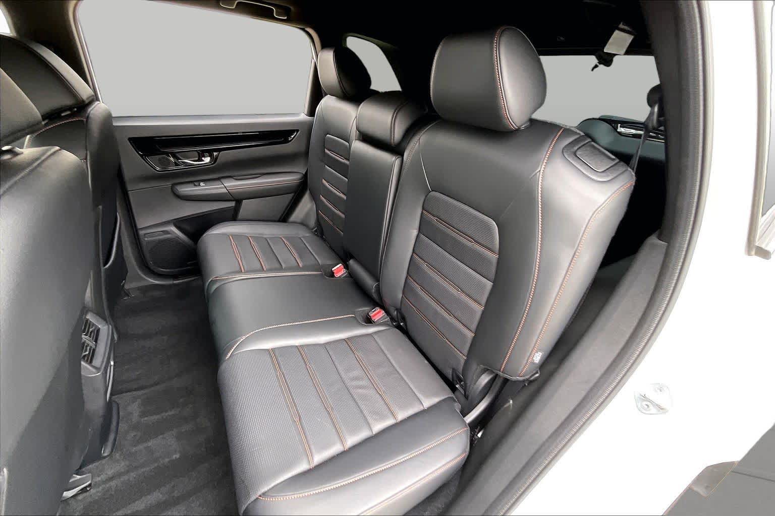 2024 Honda CR-V Hybrid photo 18 of 34