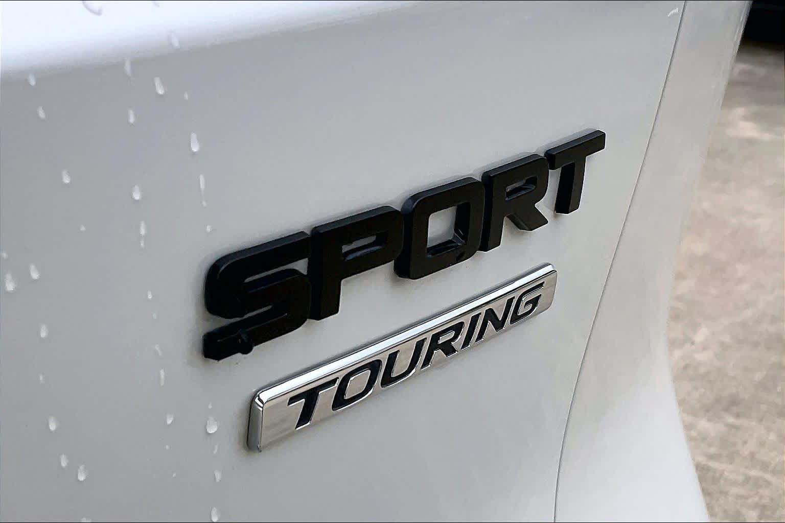 2024 Honda CR-V Hybrid photo 8 of 34