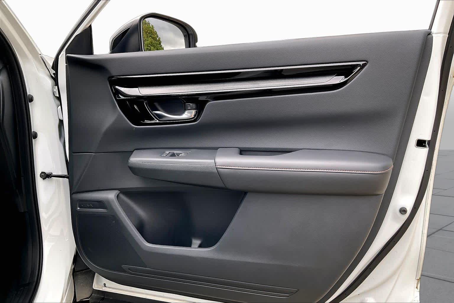 2024 Honda CR-V Hybrid photo 20 of 34