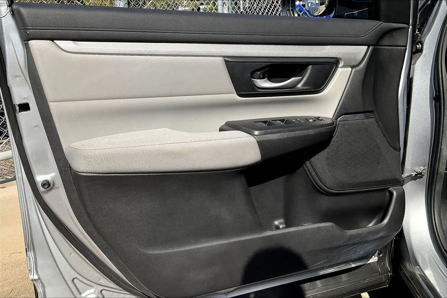 2017 Honda CR-V LX Lunar Silver Metallic at AutoNation USA Katy