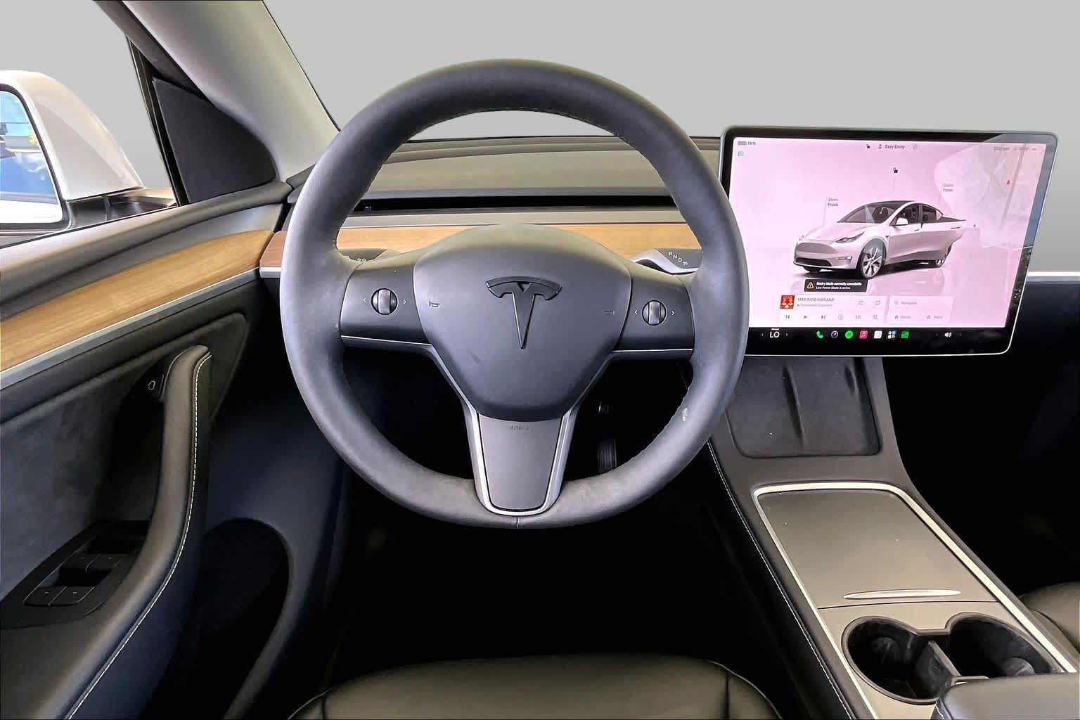 2024 Tesla Model Y Long Range - 4