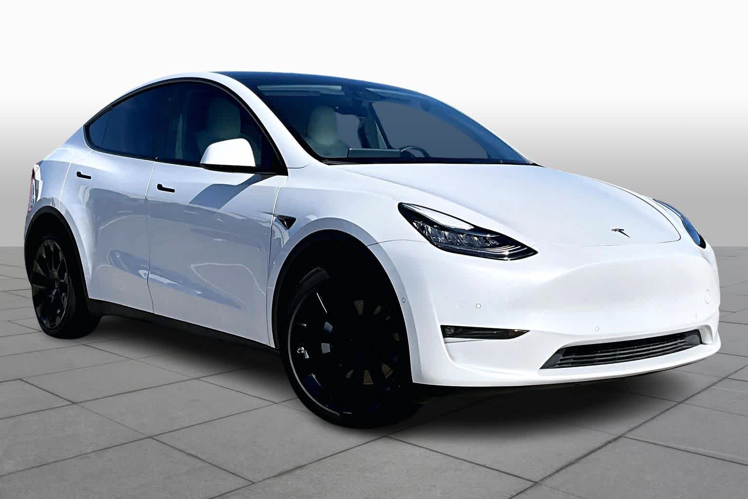 2022 Tesla Model Y Long Range Pearl White Multi-Coat at AutoNation USA Houston
