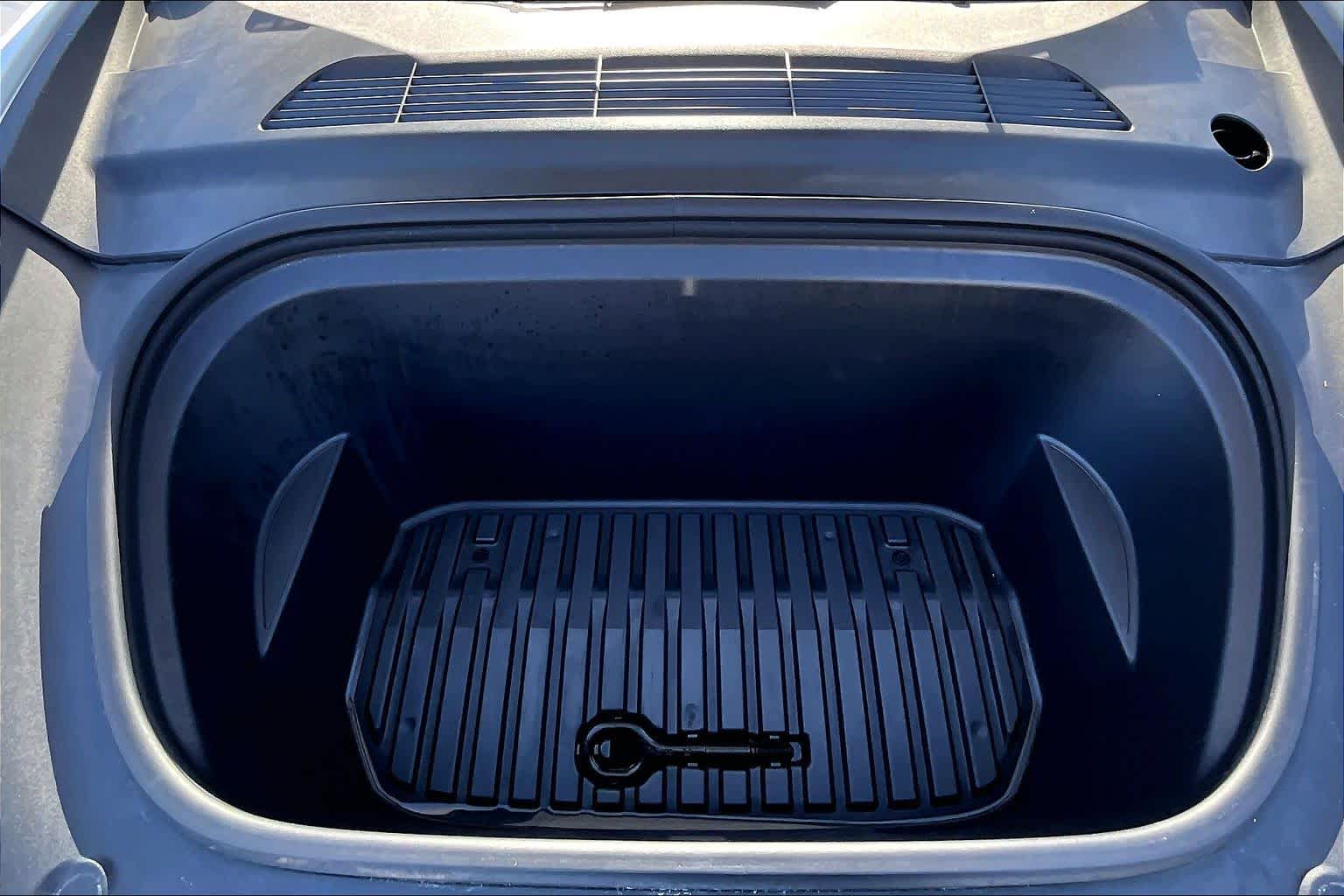 2022 Tesla Model Y Long Range Pearl White Multi-Coat at AutoNation USA Houston