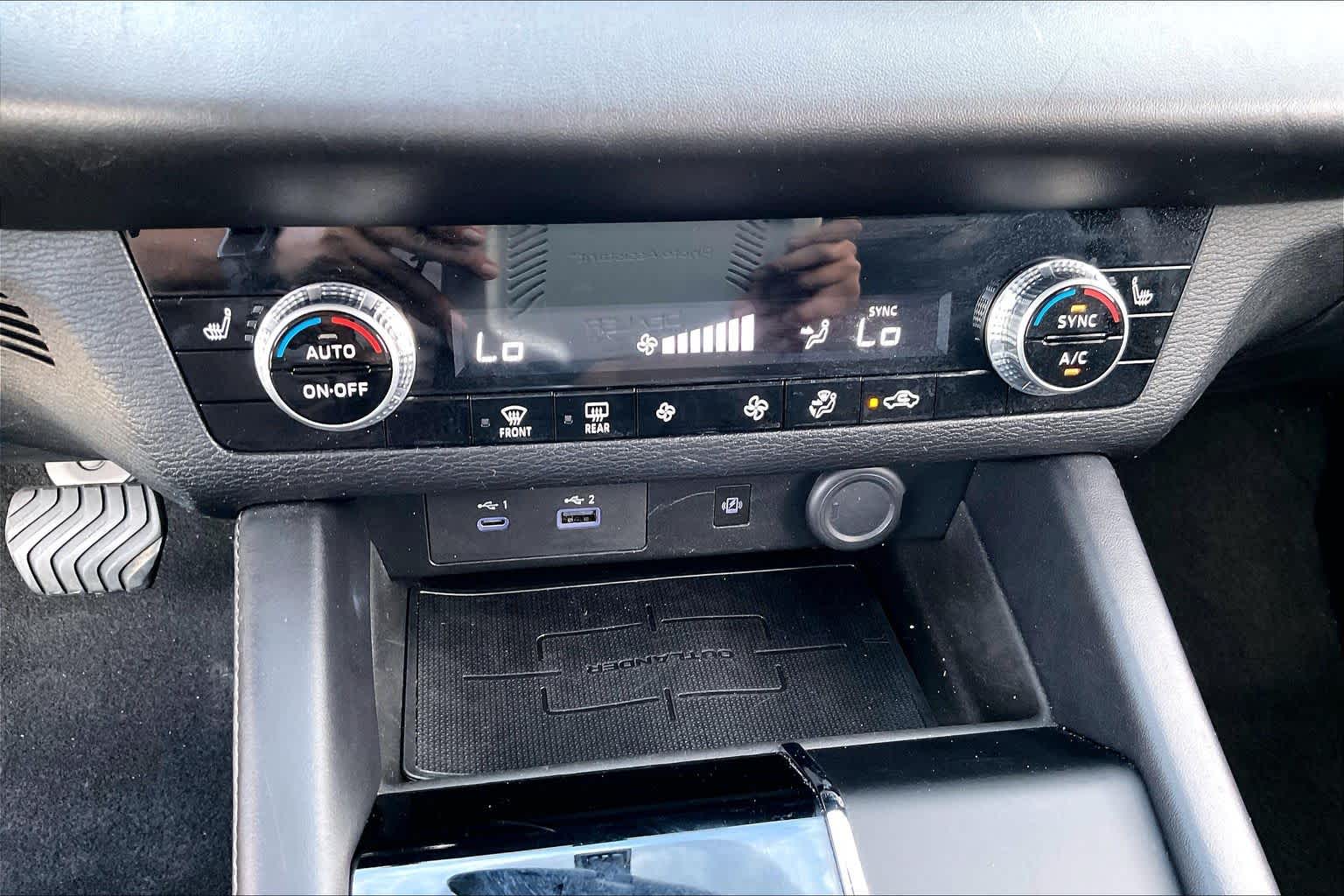 2022 Mitsubishi Outlander SE Mercury Gray Metallic at HGreg Houston