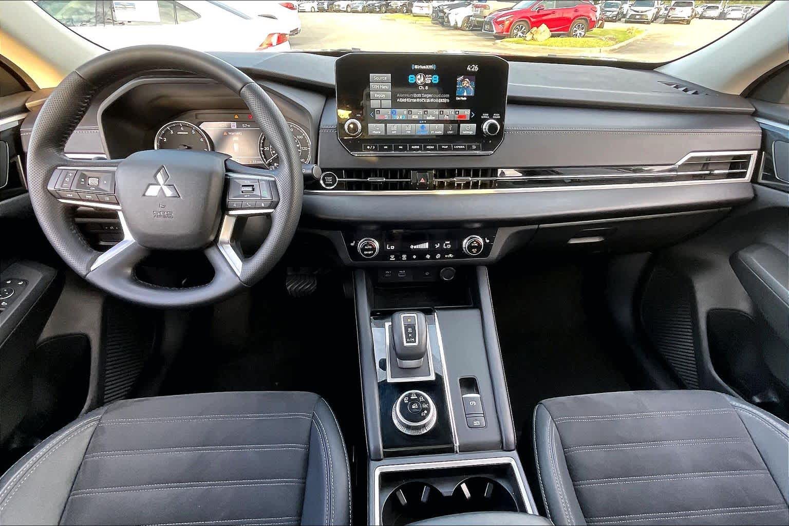 2022 Mitsubishi Outlander SE Mercury Gray Metallic at HGreg Houston