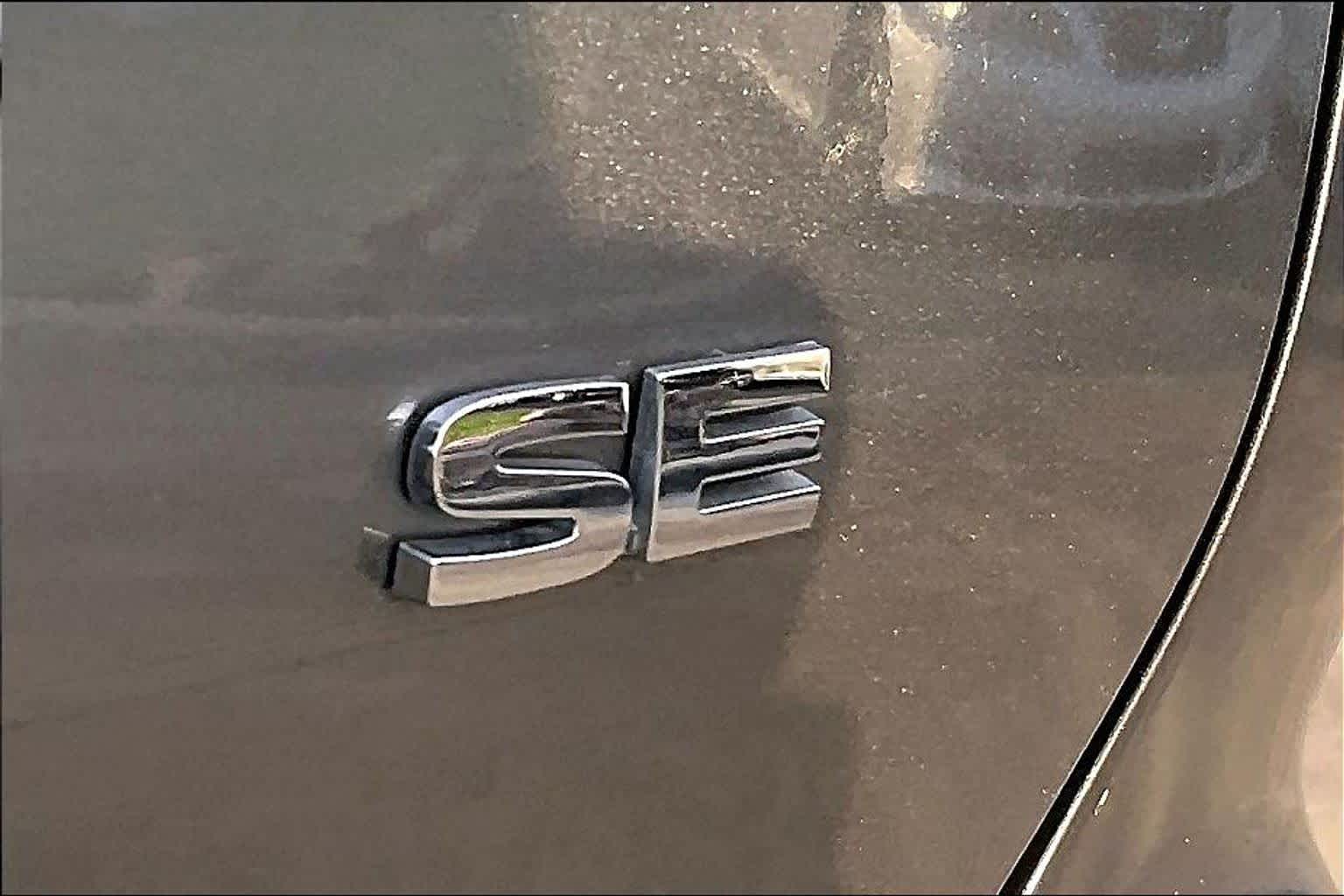 2022 Mitsubishi Outlander SE Mercury Gray Metallic at HGreg Houston