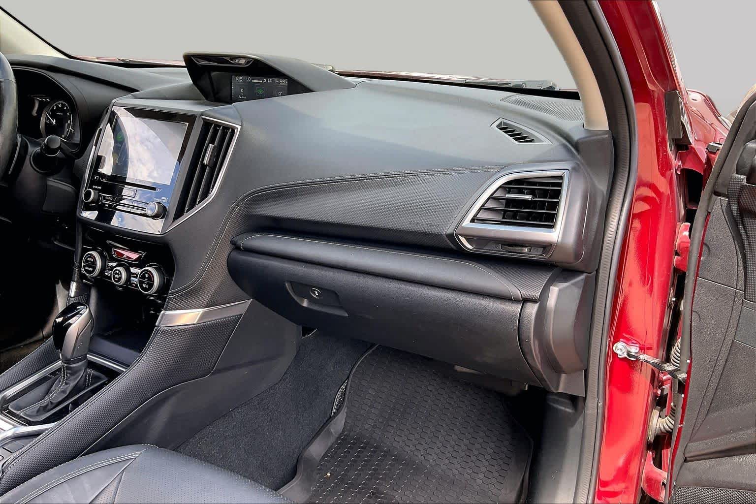 2019 Subaru Forester photo 18 of 34