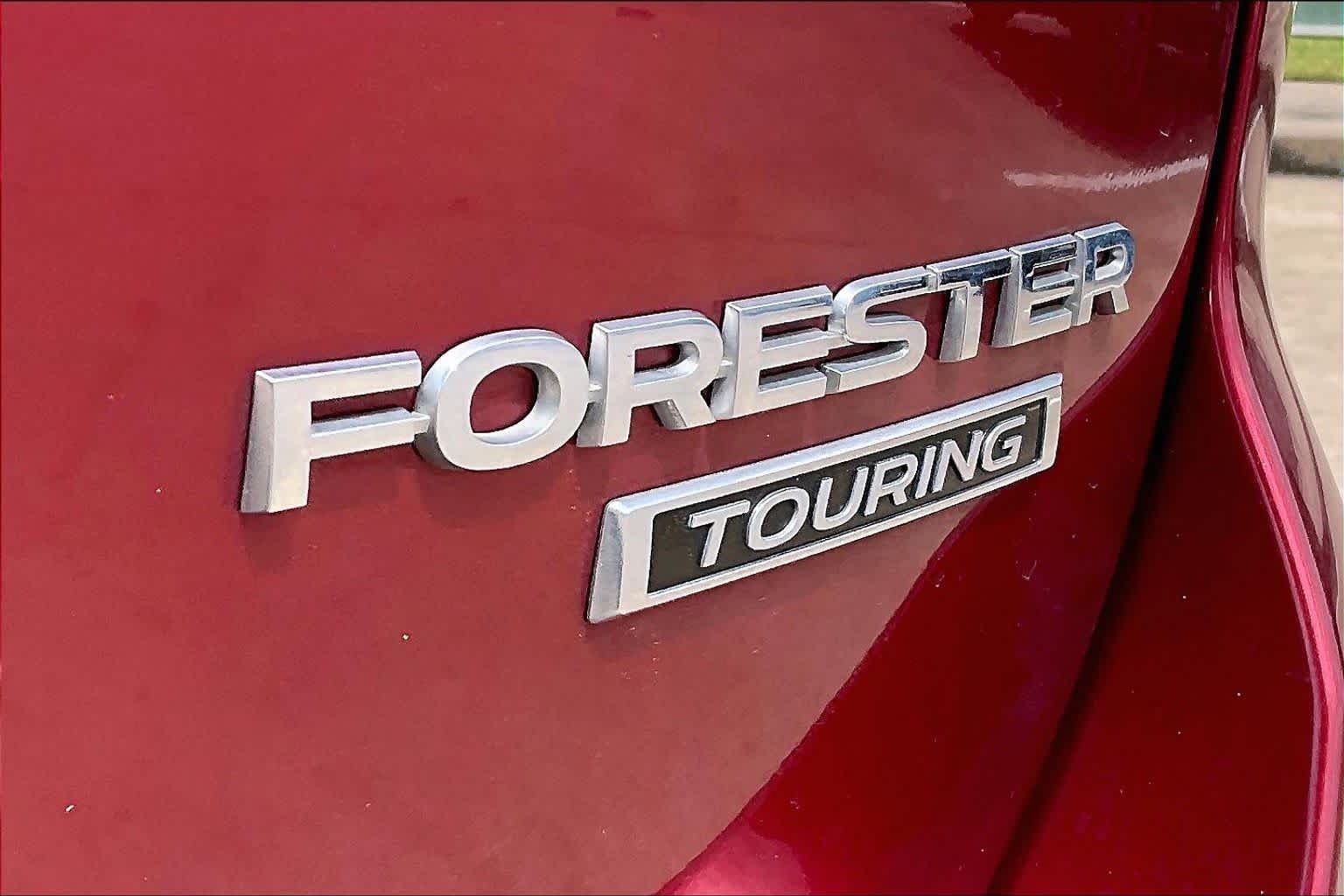 2019 Subaru Forester photo 10 of 34