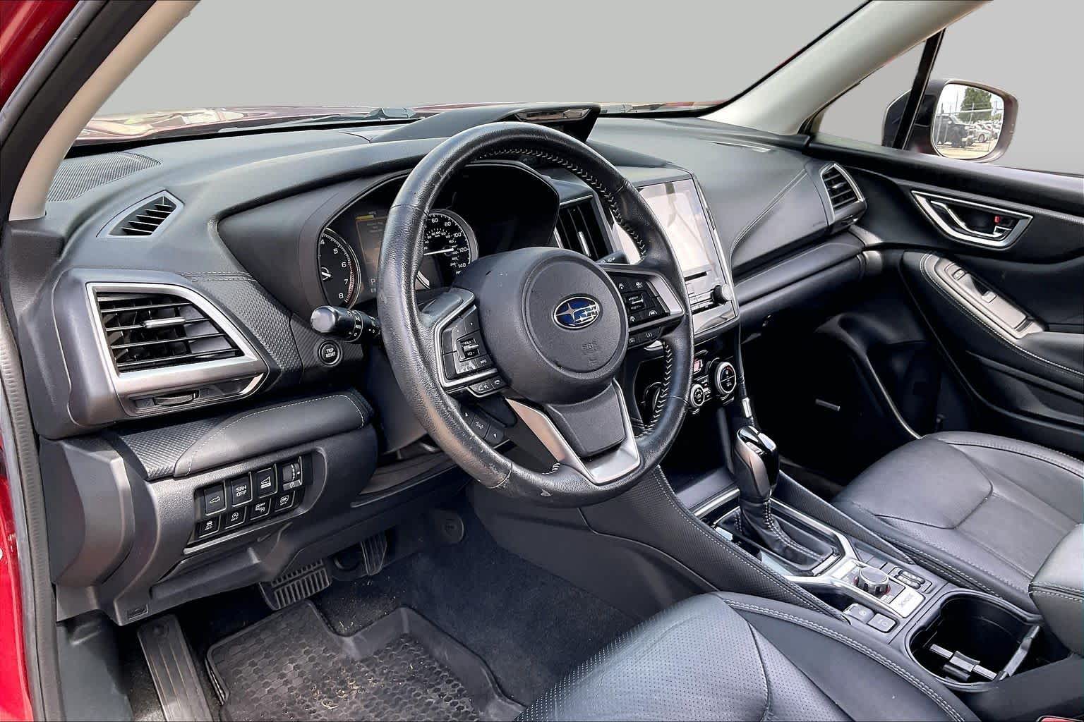 2019 Subaru Forester photo 17 of 34