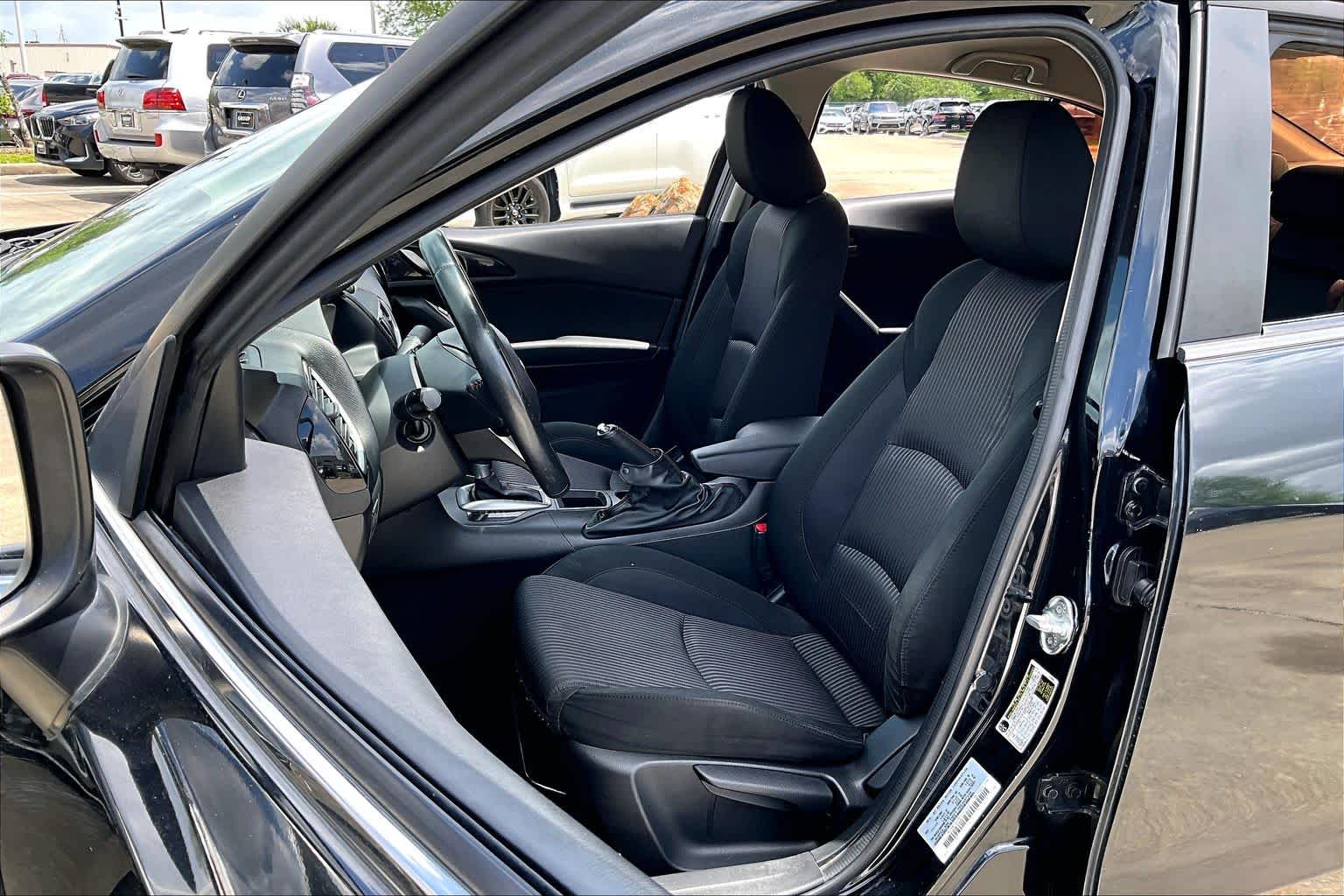 2014 Mazda Mazda3 i Touring - 6