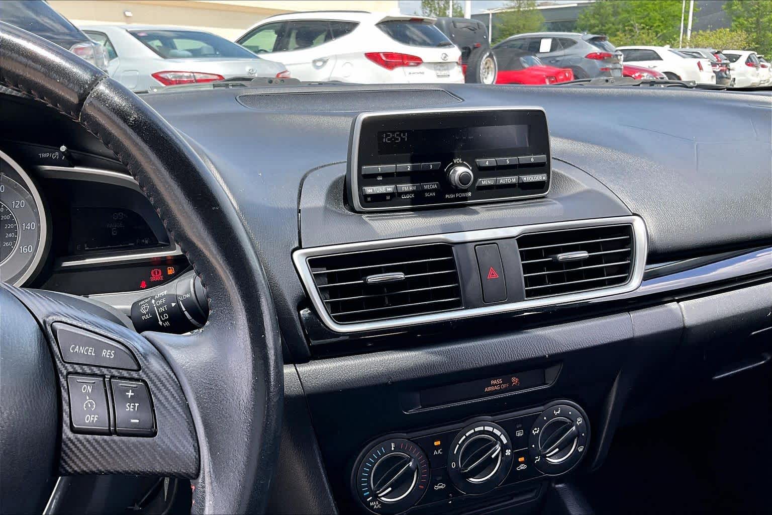 2014 Mazda Mazda3 i Touring - 5