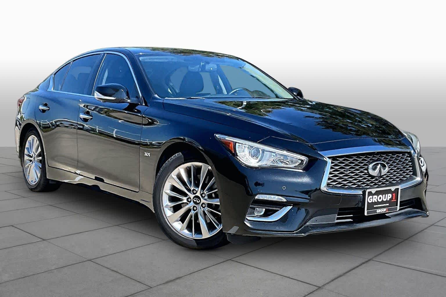 2019 INFINITI Q50 photo 3 of 35