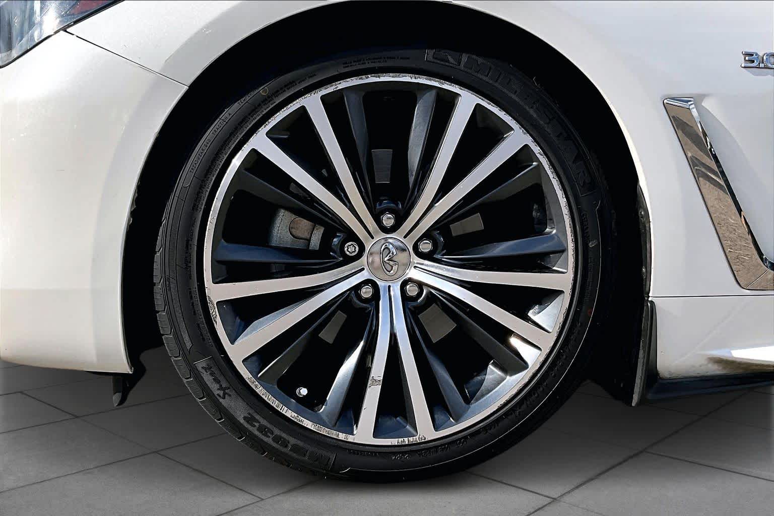 2018 INFINITI Q60 3.0t LUXE Majestic White at Mercedes-Benz of Houston North