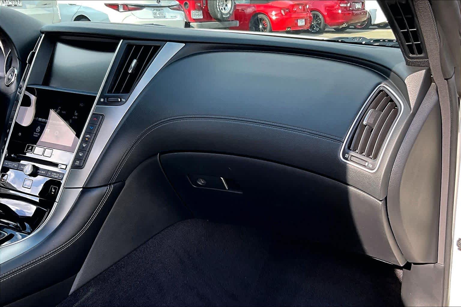 2018 INFINITI Q60 3.0t LUXE Majestic White at Mercedes-Benz of Houston North