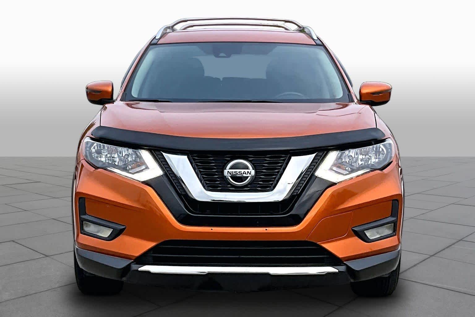 2020 Nissan Rogue SV - 3
