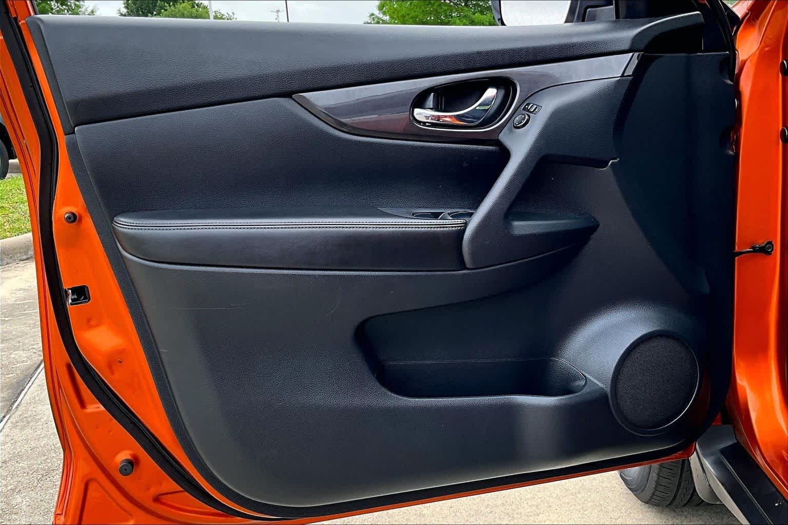 2020 Nissan Rogue SV Monarch Orange Metallic at HGreg Houston