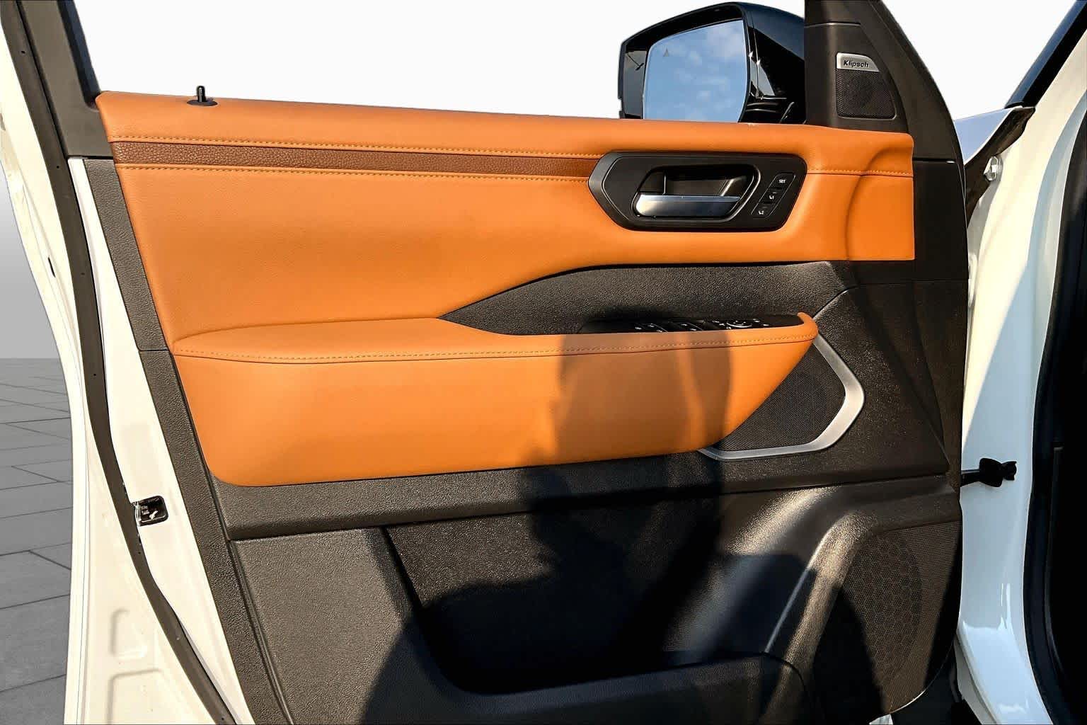 2025 Nissan Armada Platinum Reserve Everest White Pearl Tricoat at Sterling McCall Nissan