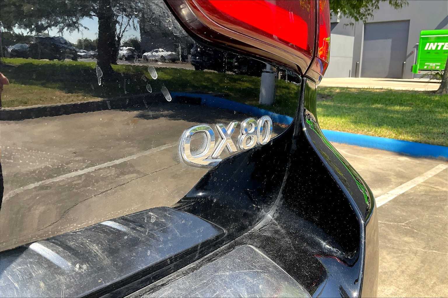2022 INFINITI QX80 LUXE Black Obsidian at AutoNation USA Katy