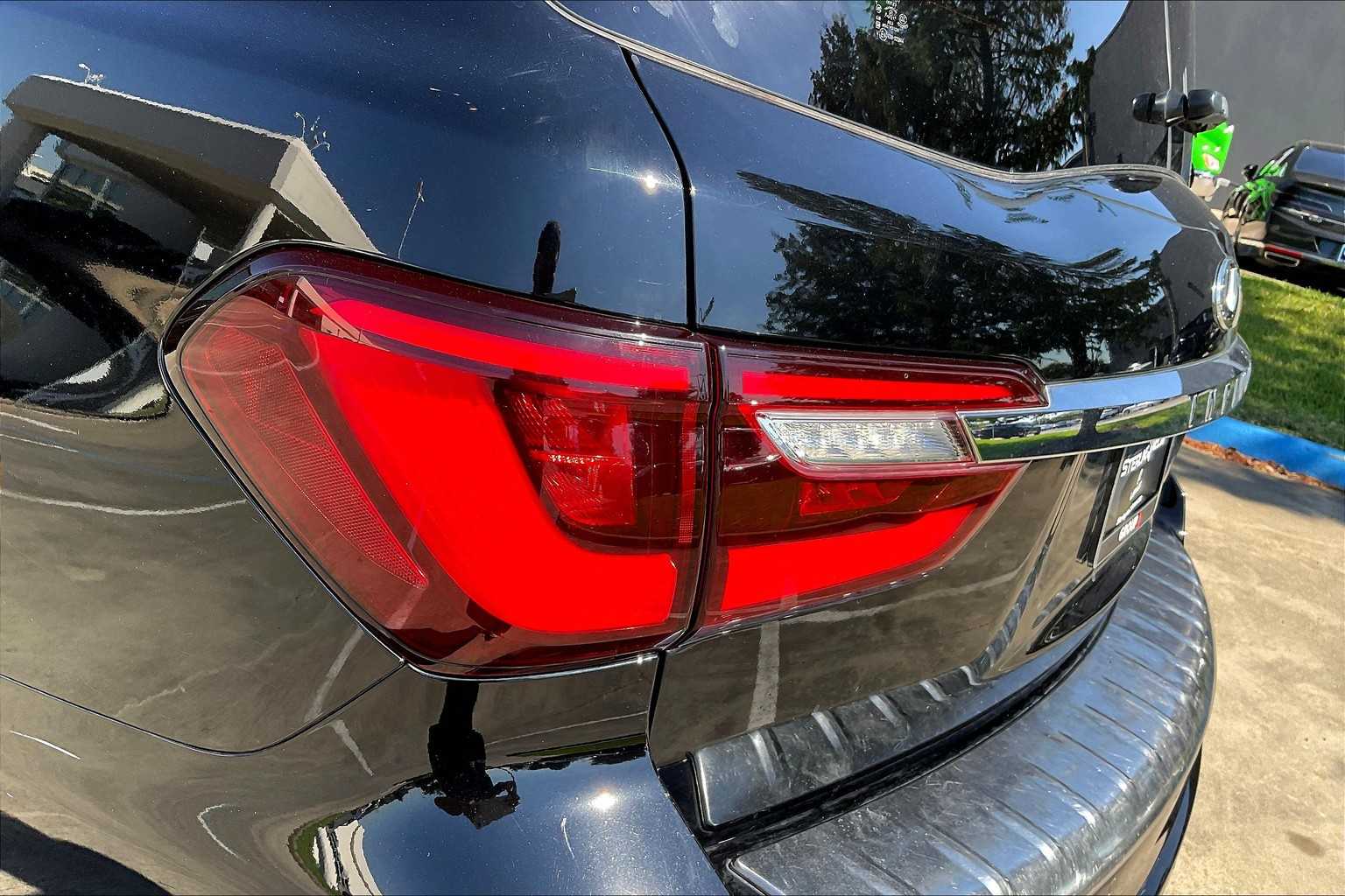 2022 INFINITI QX80 LUXE Black Obsidian at AutoNation USA Katy